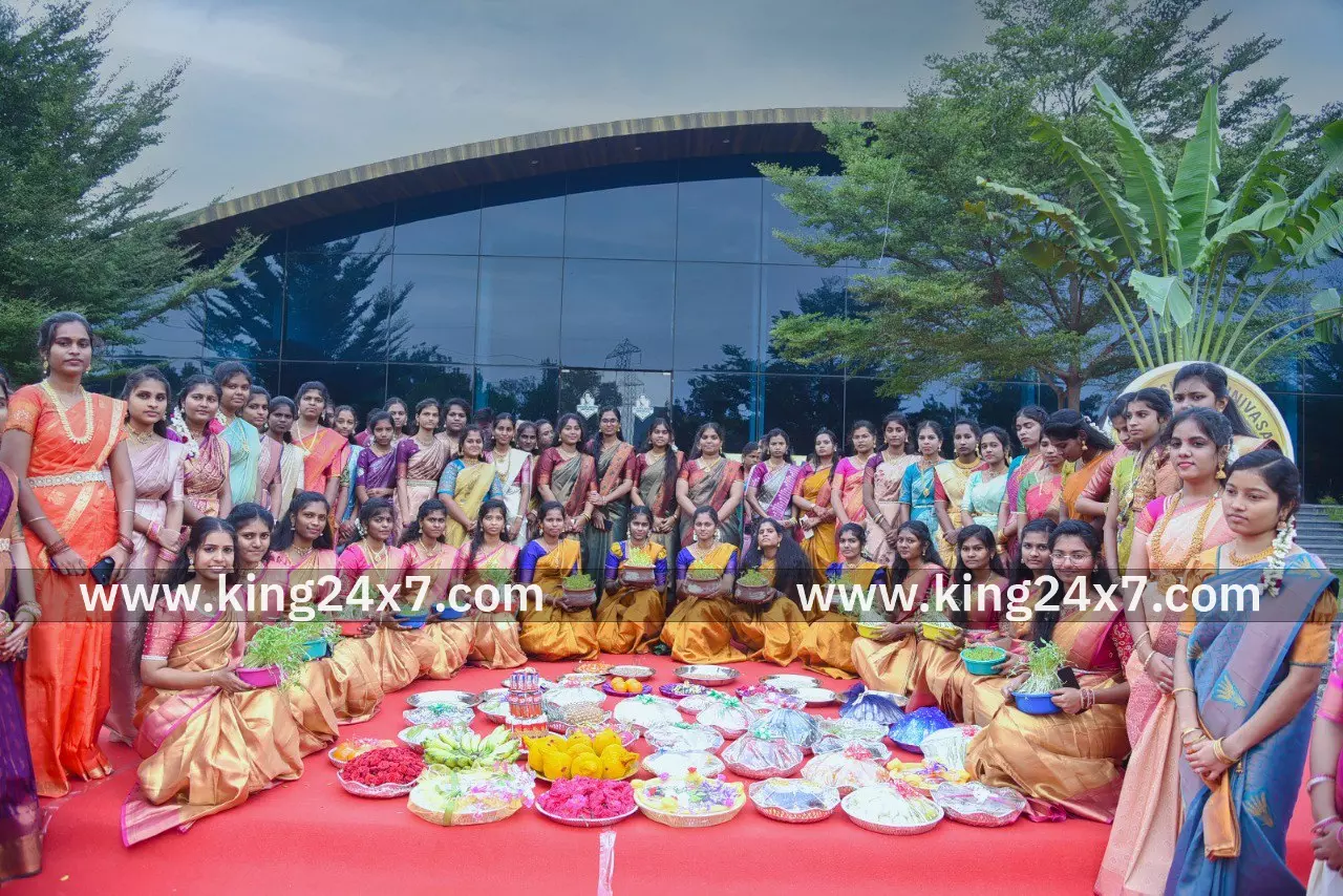 நமது பாரம்பரியம் மற்றும் கலாசாரத்தை உலகுக்கு பறைசாற்றும் உன்னதமான இந்த பொங்கல் விழாவில் நமது பாரம்பரியம் மற்றும் கலாசாரத்தை உலகுக்கு பறைசாற்றும் உன்னதமான இந்த பொங்கல் விழாவில்