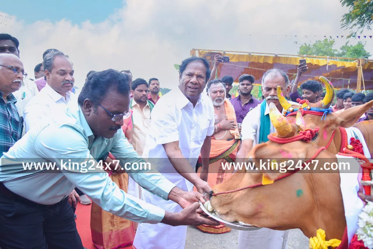 நமது பாரம்பரியம் மற்றும் கலாசாரத்தை உலகுக்கு பறைசாற்றும் உன்னதமான இந்த பொங்கல் விழாவில் நமது பாரம்பரியம் மற்றும் கலாசாரத்தை உலகுக்கு பறைசாற்றும் உன்னதமான இந்த பொங்கல் விழாவில்