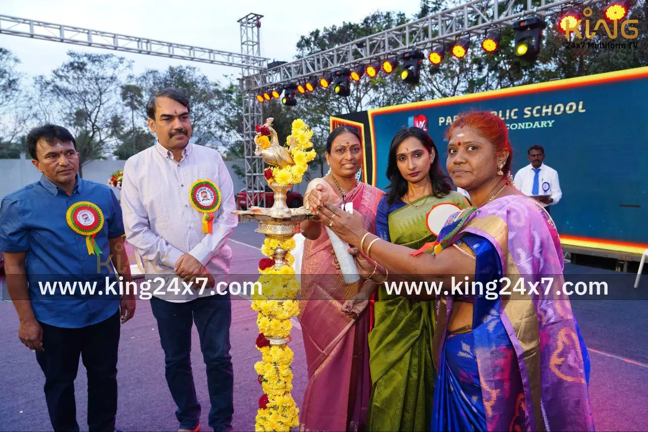 பார்க் பப்ளிக் பள்ளியின் ஆண்டு விழா கோலாகலமாகக் கொண்டாடப்பட்டது. பார்க் பப்ளிக் பள்ளியின் ஆண்டு விழா கோலாகலமாகக் கொண்டாடப்பட்டது.