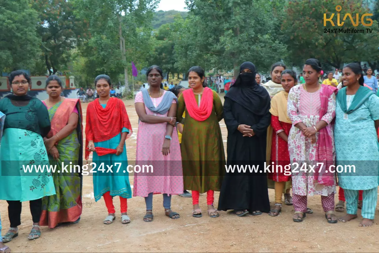 டிரினிடி அகாடமியின் 31வது ஆண்டு விளையாட்டு விழா கோலாகலமாகக் கொண்டாட்டம். டிரினிடி அகாடமியின் 31வது ஆண்டு விளையாட்டு விழா கோலாகலமாகக் கொண்டாட்டம்.