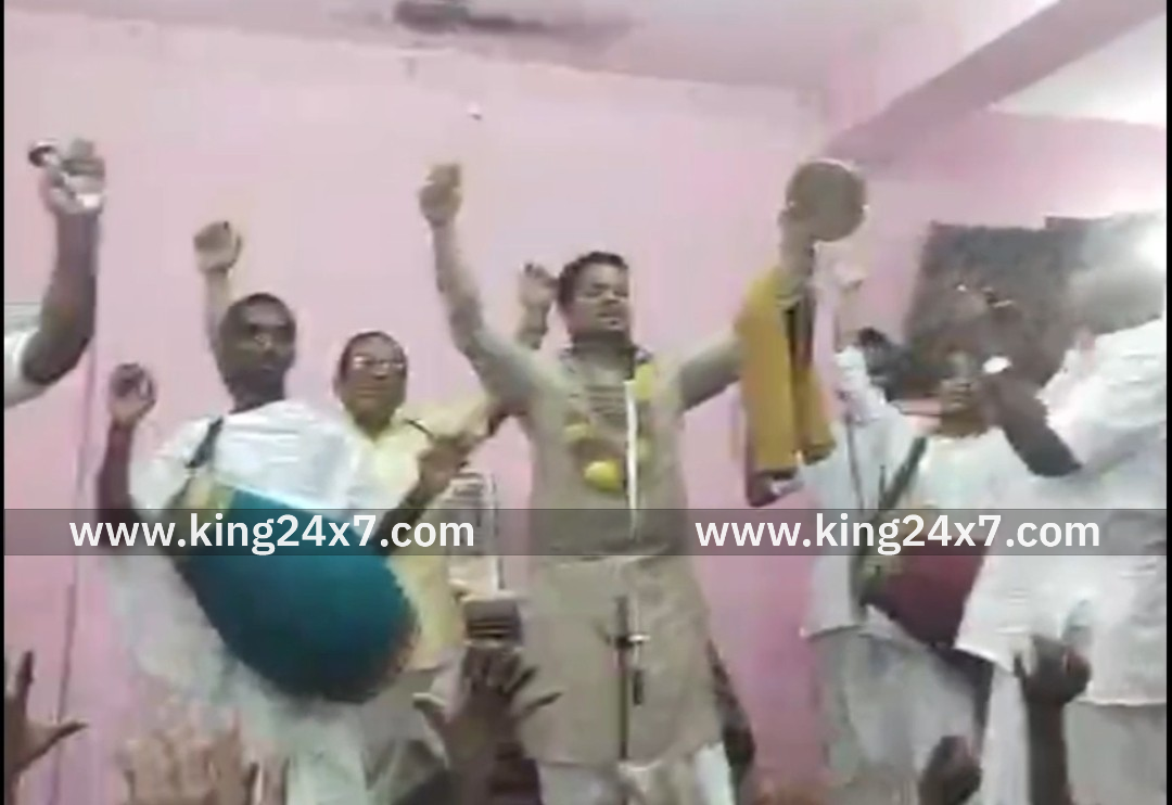 மதுரை இஸ்கான் திருப்பாலை சார்பாக மார்கழி மாதத்தை முன்னிட்டு ஹரிநாம பஜனை மற்றும் பகவத் கீதை சொற்பொழிவு  நடந்தது