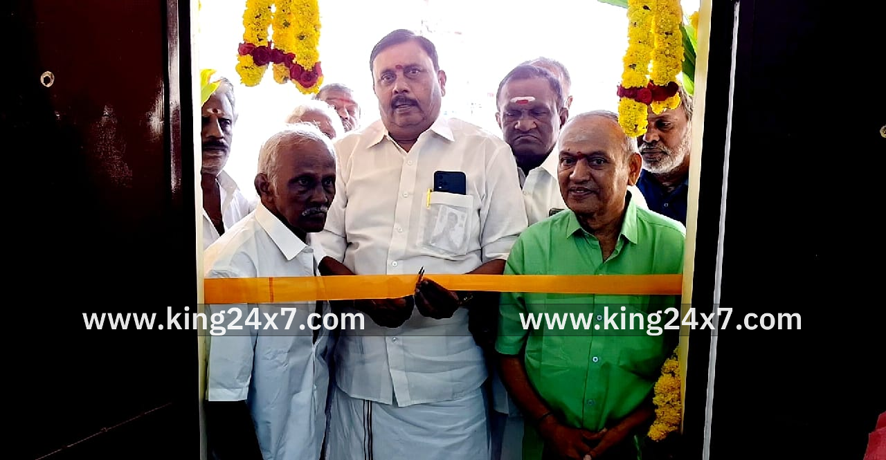 புதுப்பிக்கப்பட்ட நூலகம் திறப்பு