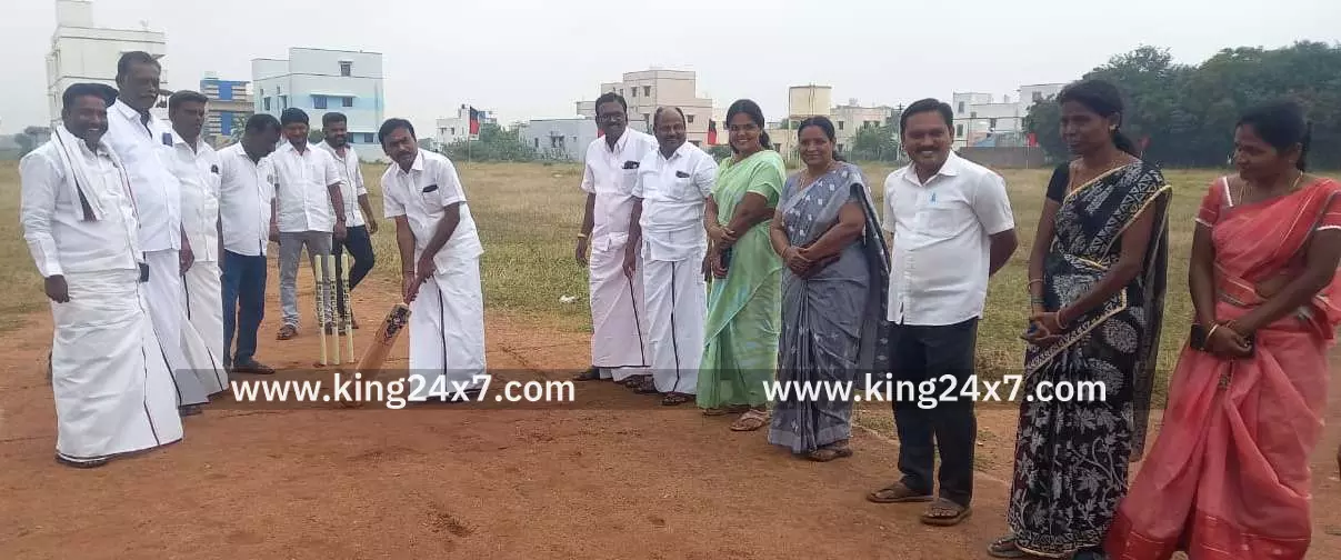 கடவூர் மேற்கு ஒன்றிய திமுக சார்பில் திராவிடப் பொங்கல் சமூக நீதிக்கான திருவிழா விளையாட்டு போட்டிகள் நடைபெற்றது கடவூர் மேற்கு ஒன்றிய திமுக சார்பில் திராவிடப் பொங்கல் சமூக நீதிக்கான திருவிழா விளையாட்டு போட்டிகள் நடைபெற்றது