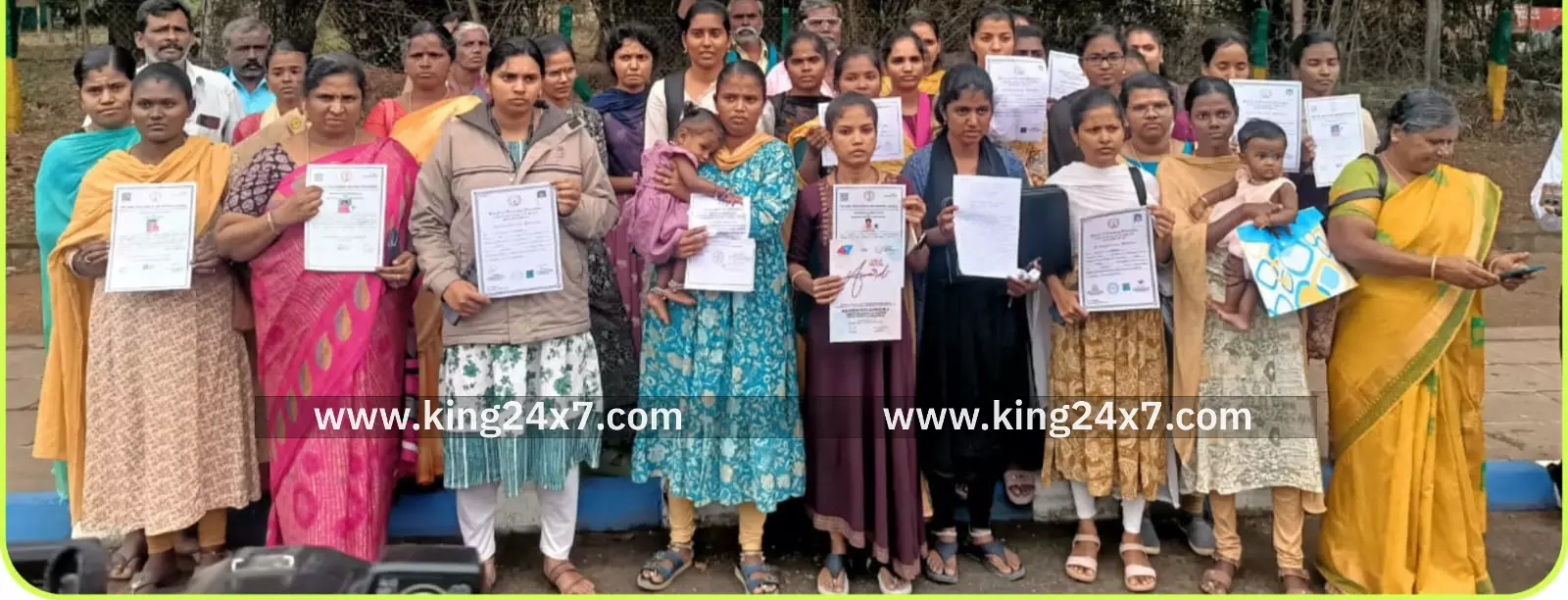 திண்டுக்கல் மாவட்டம் ஆட்சியர் அலுவல வளாகத்தில் ஆய்வு செய்து கொண்டிருந்த மாவட்ட சரவணன் அவர்களிடம் திண்டுக்கல் மாவட்டம் ஆட்சியர் அலுவல வளாகத்தில் ஆய்வு செய்து கொண்டிருந்த மாவட்ட சரவணன் அவர்களிடம்