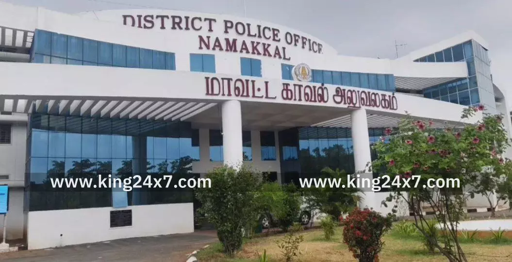 பகுஜன் சமாஜ் கட்சி மாநில தலைவர் ஆனந்தனை அவதூறாக பேசிய சவுக்கு சங்கர் மீது நடவடிக்கை எடுக்க கோரி பகுஜன் சமாஜ் கட்சி சார்பில் மாவட்ட காவல் கண்காணிப்பாளரிடம் புகார் மனு பகுஜன் சமாஜ் கட்சி மாநில தலைவர் ஆனந்தனை அவதூறாக பேசிய சவுக்கு சங்கர் மீது நடவடிக்கை எடுக்க கோரி பகுஜன் சமாஜ் கட்சி சார்பில் மாவட்ட காவல் கண்காணிப்பாளரிடம் புகார் மனு