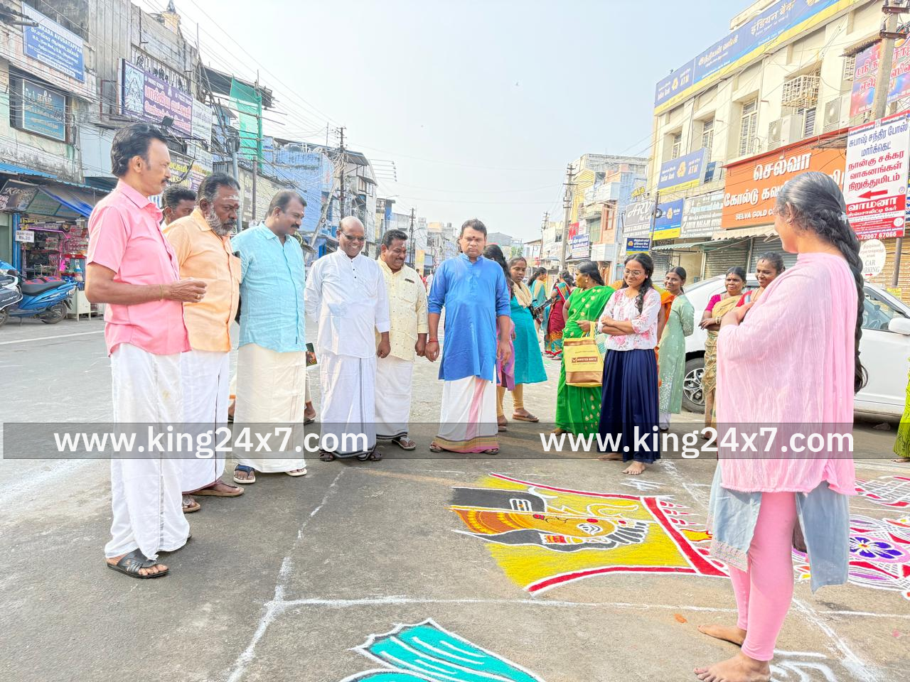 லட்சதீப விழாவினை முன்னிட்டு மாபெரும் கோலப்போட்டி