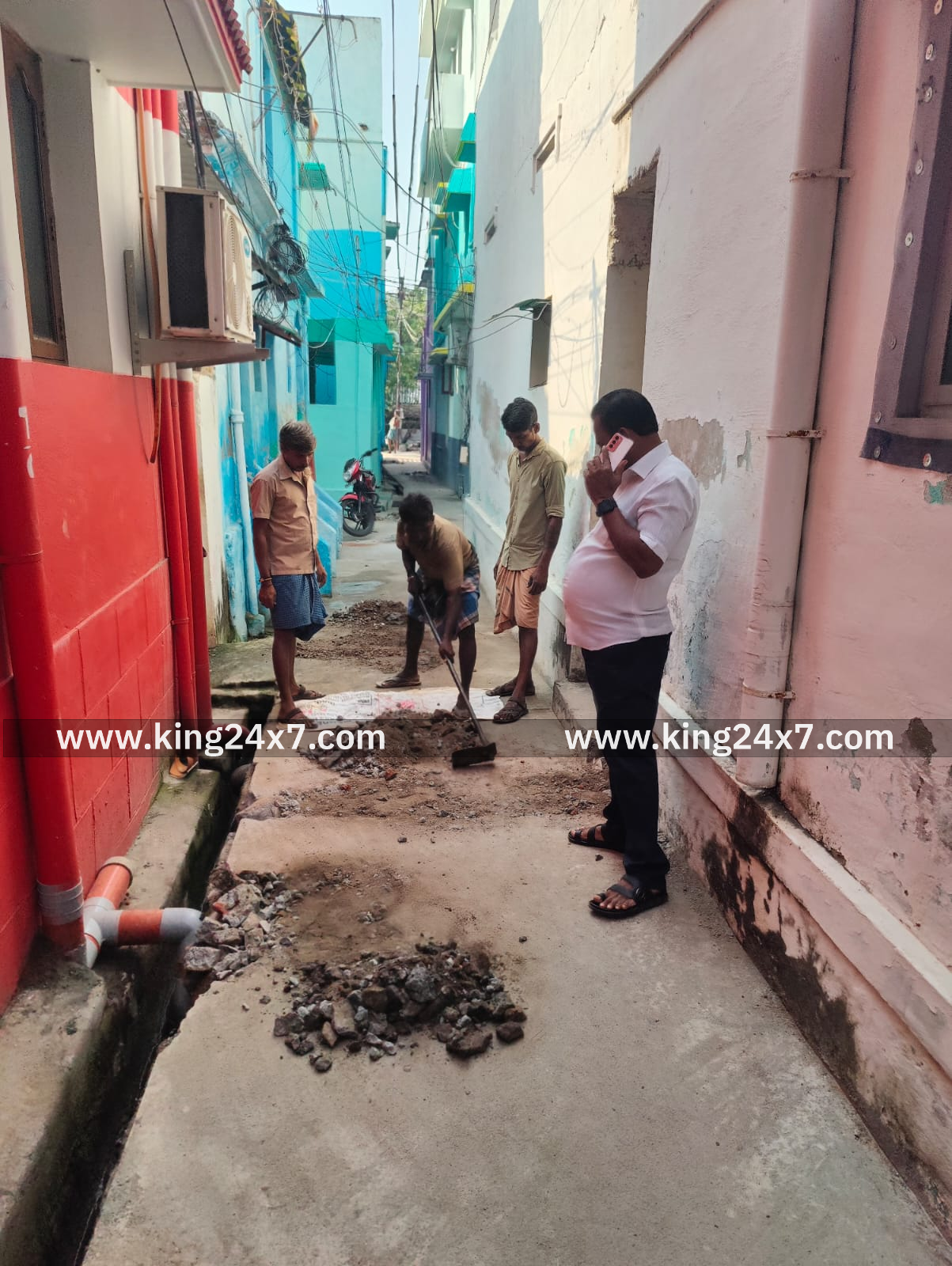 23வது வார்டில் சாலையை சரி செய்யும் பணி