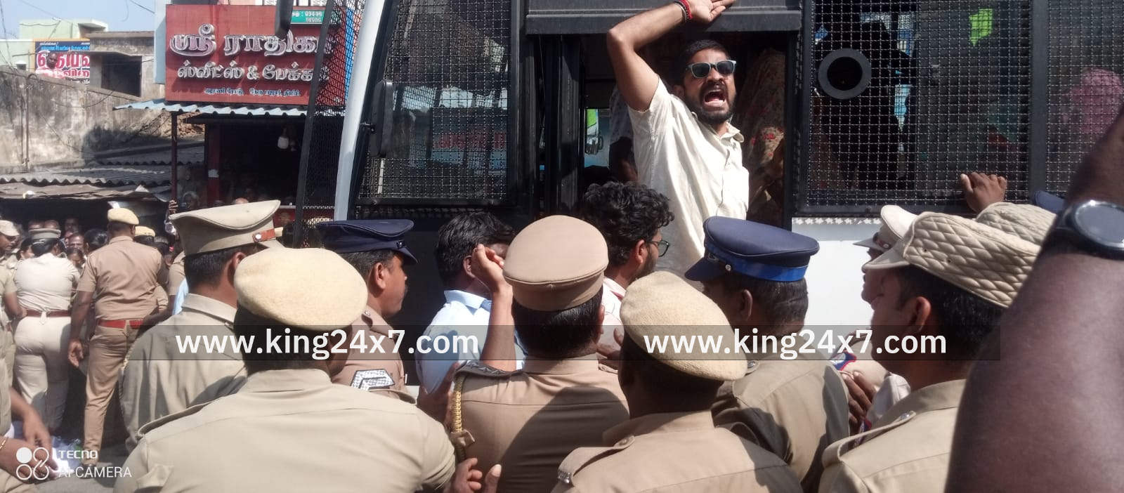 திமிரி சாலை மறியலில் ஈடுபட்ட 50க்கும் மேற்பட்டோர் மீது வழக்கு பதிவு