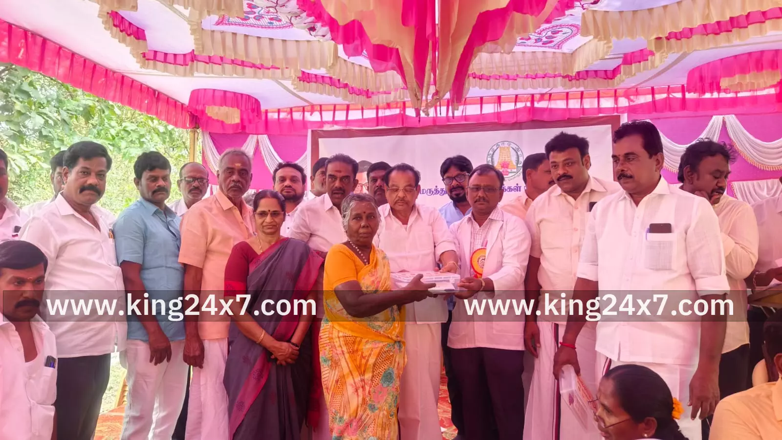 குண்ணத்தூரில் “நலம் காக்கும் ஸ்டாலின்” உயர்தர சிறப்பு மருத்துவ முகாம். குண்ணத்தூரில் “நலம் காக்கும் ஸ்டாலின்” உயர்தர சிறப்பு மருத்துவ முகாம்.