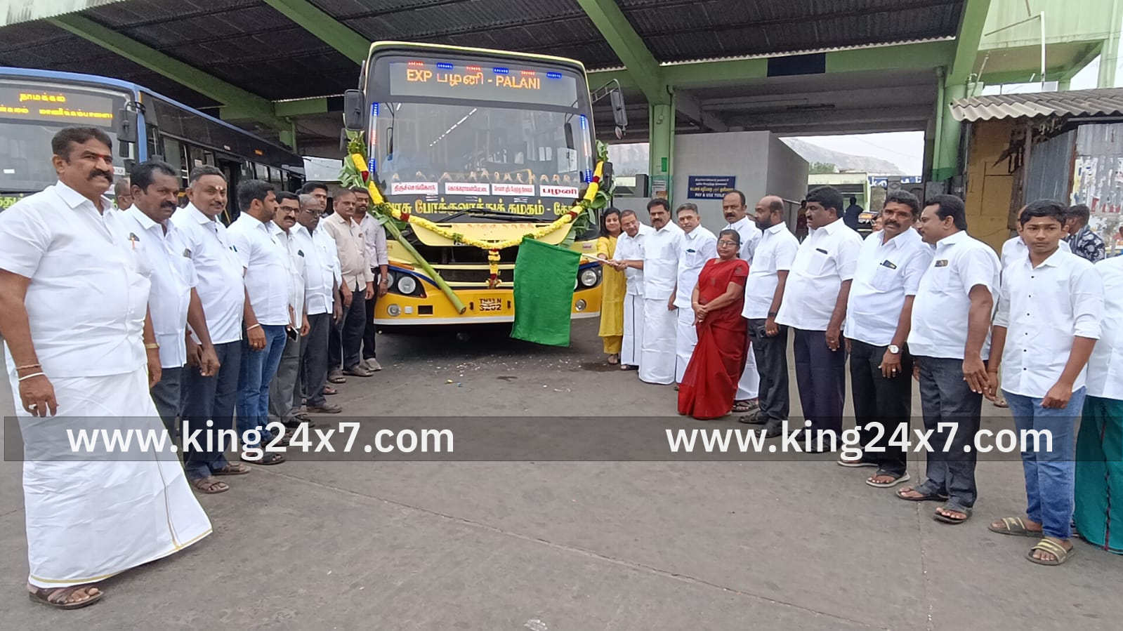 திருச்செங்கோடு பேருந்து நிலையத்திலிருந்து பழனிக்கு நேரடியாகசெல்லும் வகையில் புதியபேருந்து வழித்தடத்தை திருச்செங்கோடு எம்எல்ஏ ஈஸ்வரன் தொடங்கி வைத்தார்