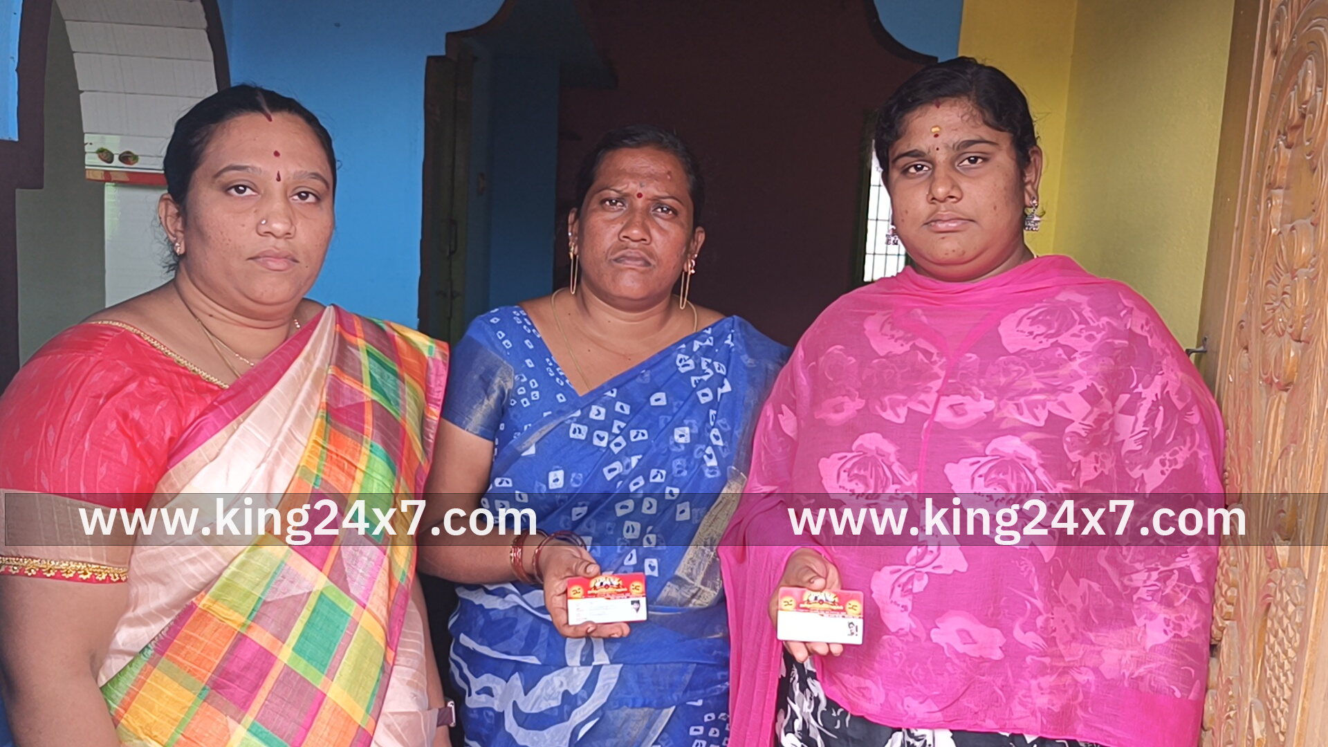 திருச்செங்கோடு மேற்கு நகர தமிழக வெற்றி கழகத்தில் சலசலப்பு பெண் நிர்வாகிகளை மேற்கு நகர செயலாளர் இப்ராஹிம் திட்டமிட்டு ஒதுக்குவதாக பரபரப்பு புகார்.