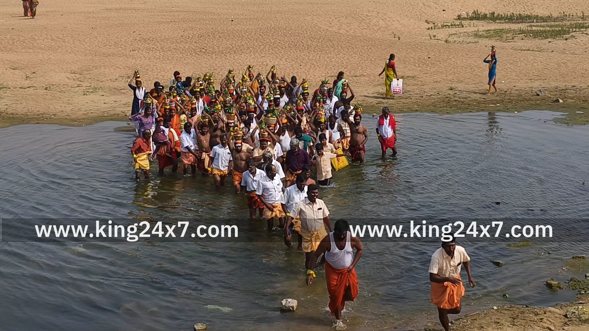 மாகாளிப்பட்டியில் சாத்தால குல பங்காளிகள் சார்பில் கும்பாபிஷேக விழா மாகாளிப்பட்டியில் சாத்தால குல பங்காளிகள் சார்பில் கும்பாபிஷேக விழா