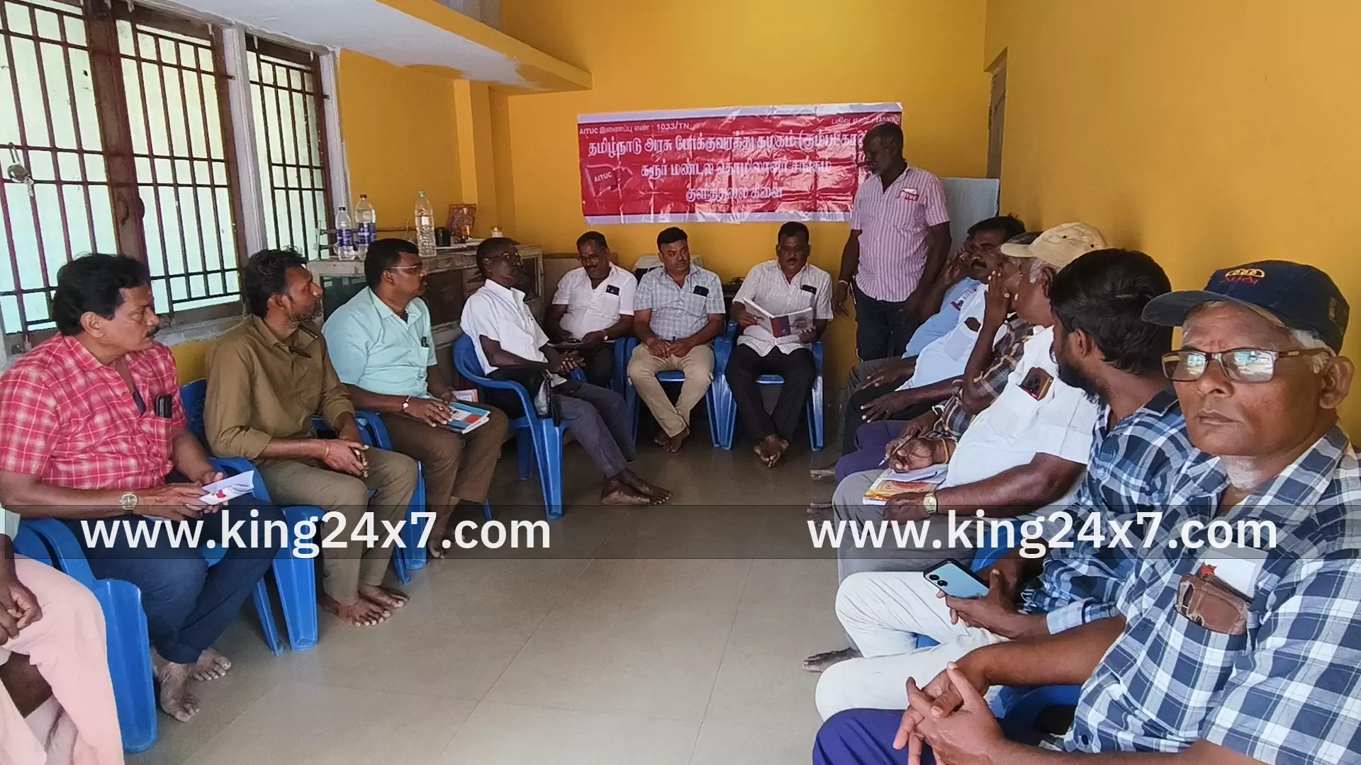 குளித்தலையில் அரசு போக்குவரத்து கழகம் கரூர் மண்டல தொழிலாளர் சங்கம் குளித்தலையில் அரசு போக்குவரத்து கழகம் கரூர் மண்டல தொழிலாளர் சங்கம்