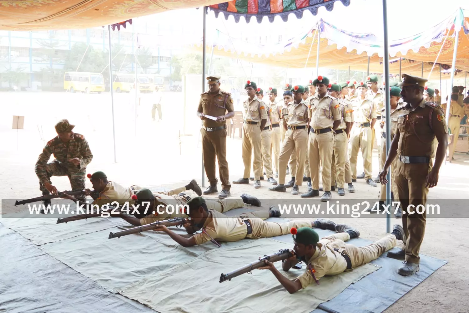 என்.சி.சி. தேர்வில் பங்கேற்ற மாணவ, மாணவியர் என்.சி.சி. தேர்வில் பங்கேற்ற மாணவ, மாணவியர்