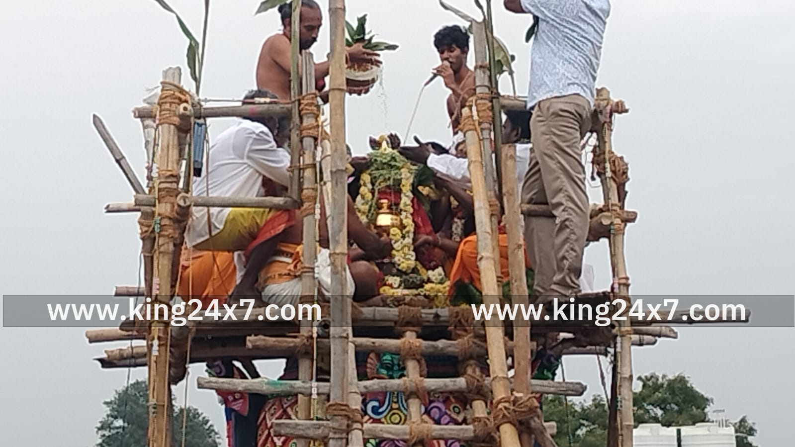 புதுக்கோட்டை காந்திநகர் ஐந்தாம் வீதியில் அருள்மிகு ஸ்ரீ சித்தி விநாயகர் ஸ்ரீ பாலாஜி அம்மன் ஸ்ரீ பாலமுருகன் ஆலய அஷ்டபந்தன மகா கும்பாபிஷேக விழா.*