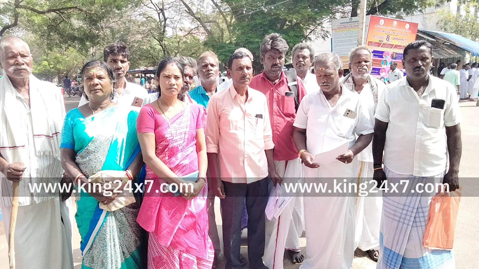 ராமநாதபுரம் தமிழக அரசு உதவி செய்யவிவசாயிகள் காத்திருப்பு ராமநாதபுரம் தமிழக அரசு உதவி செய்யவிவசாயிகள் காத்திருப்பு