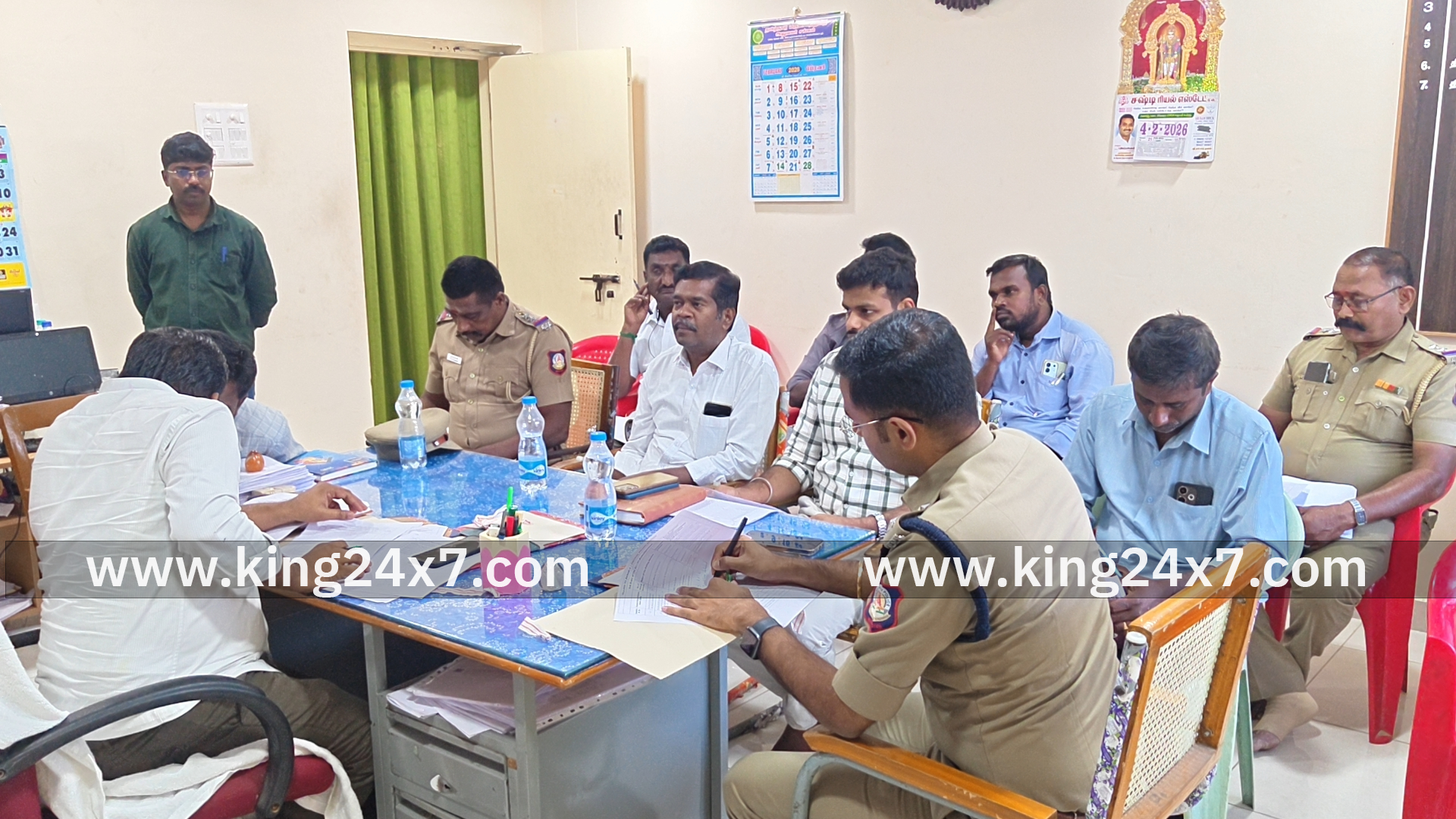 பதற்றமான ஓட்டுச்சாவடிகள்
 குறித்த ஆய்வுக் கூட்டம்